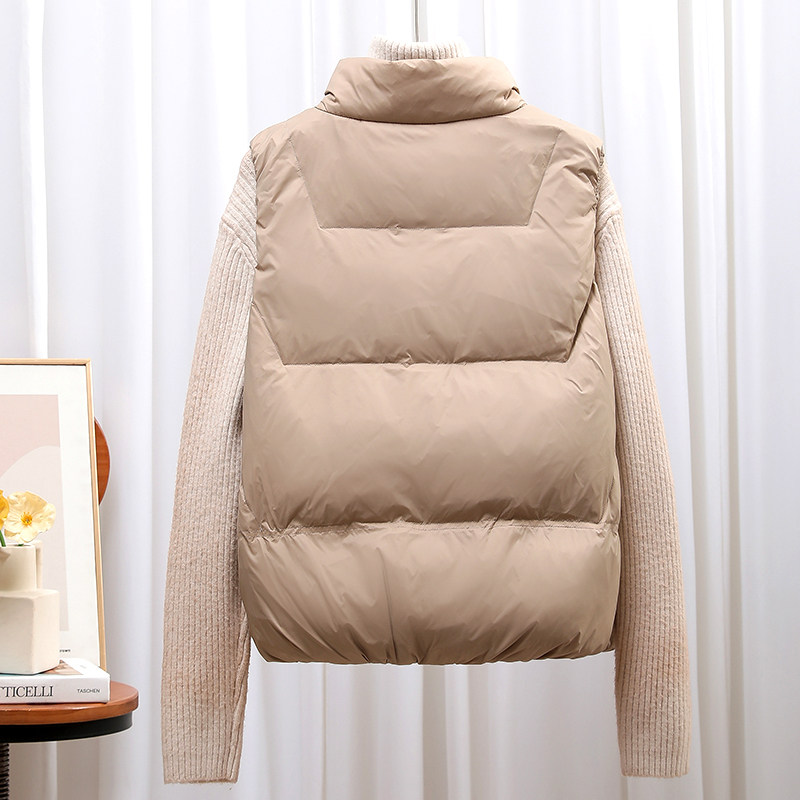  娇兰恋服饰羽绒服