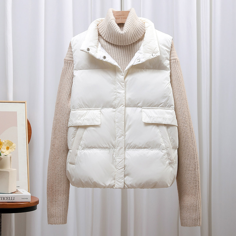  娇兰恋服饰羽绒服