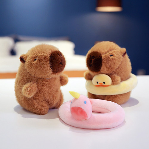 可爱卡皮巴拉玩偶挂件公仔包包挂饰水豚毛绒玩具小娃娃背包钥匙扣 - 图2