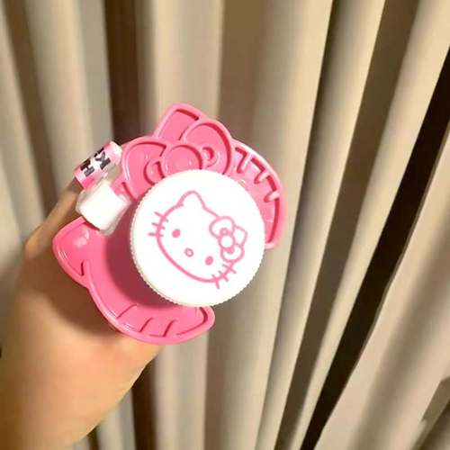 泰国三丽鸥Hellokitty矿泉水纯净水带原装挂绳凯蒂711同款图案 - 图0