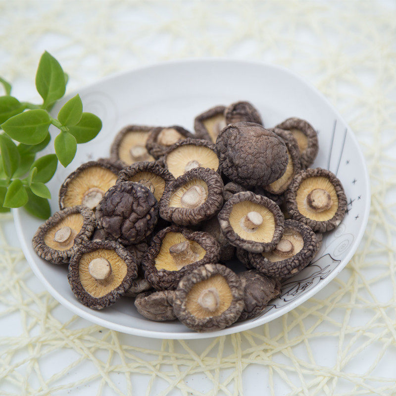 东北特产香菇干货椴木小冬菇肉厚金钱菇农家菌菇250g蘑菇剪跟新货_虎窝淘