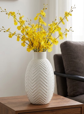 白色陶瓷几何纹花瓶客厅摆件