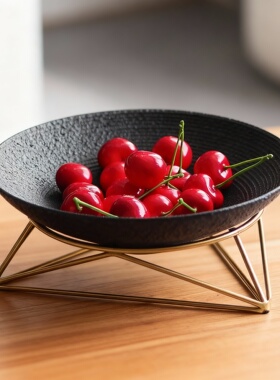 北欧高档陶瓷果盘金色支架摆件