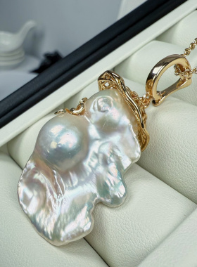 巨大极光冷白炫彩鱼尾天使大巴洛克天然淡水珍珠吊坠万能扣