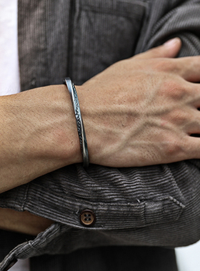 复古男款纯银莫比乌斯唐草纹手镯