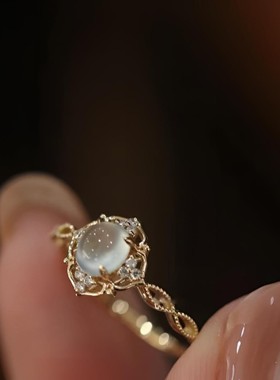 S925纯银新款浪漫高级感月光石戒指女甜美镂空食指环小众设计闪钻