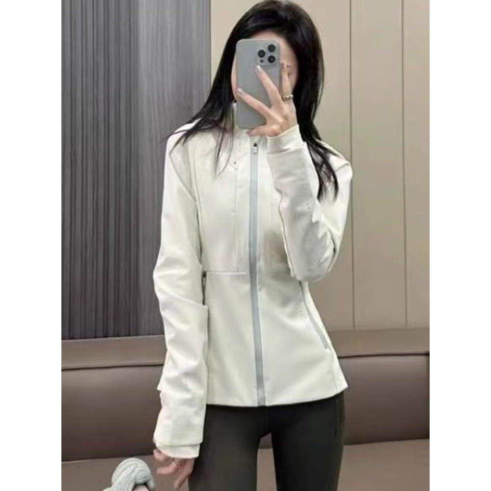 2025春秋季女款修身弹力冲锋衣骑行薄款瑜伽服料收腰运动夹克外套,淘宝优惠券,粉丝福利购,淘宝优惠卷