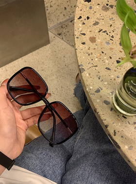多功能方形休闲女明星同款太阳镜