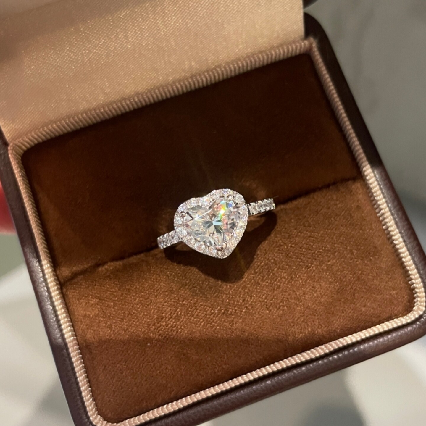 1.5 carat heart-studded diamond ring for women in 925 silver