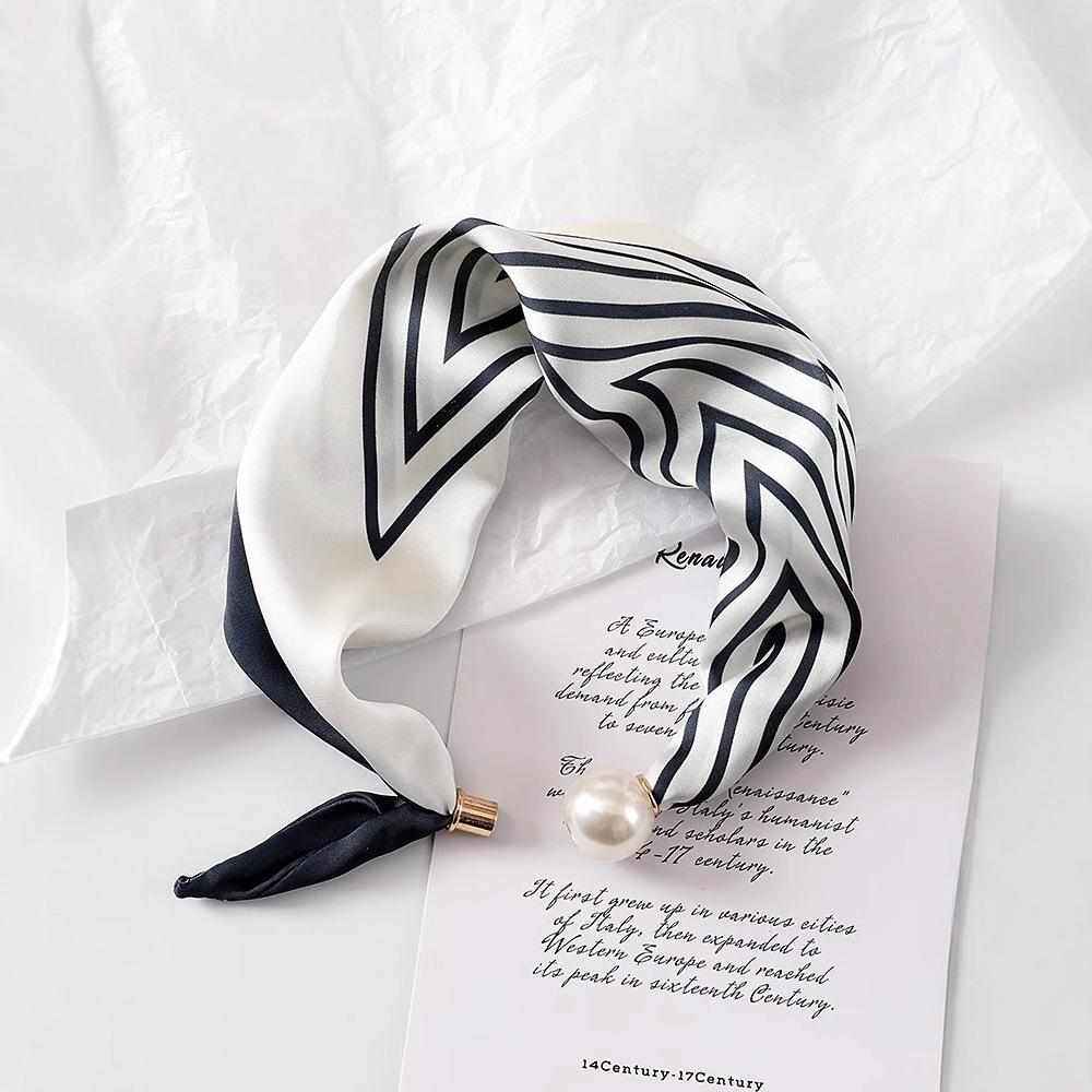 新款磁吸扣丝巾2025高级感系脖子腰果花装饰领巾时尚百搭珍珠项