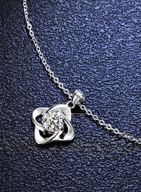 s925纯银吊坠1克拉莫桑钻项链银吊坠女款时尚经典四叶草饰品
