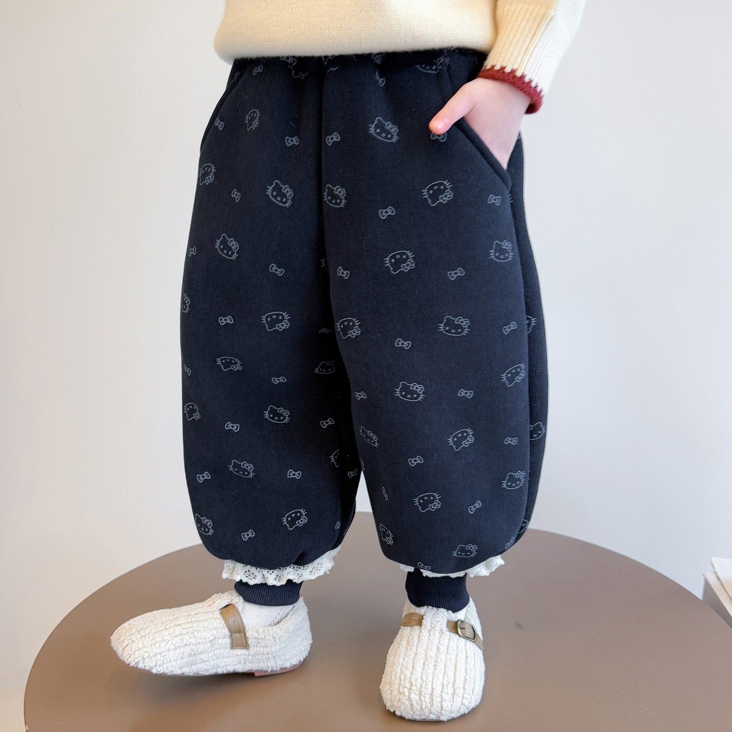 女小童花边加绒裤子冬季儿童猫咪加厚卫裤冬装女宝宝一体绒休闲裤,淘宝优惠券,粉丝福利购,淘宝优惠卷