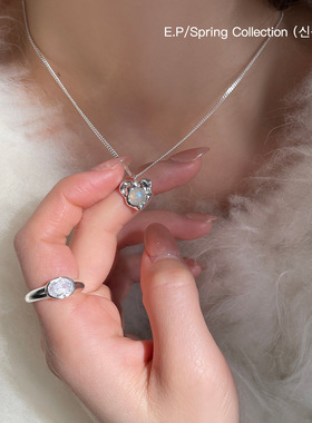 轻奢冷淡风不规则心形纯银项链女小众设计百搭甜美月光石锁骨链