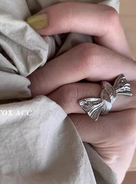 TOXACC超重工蝴蝶结戒指女