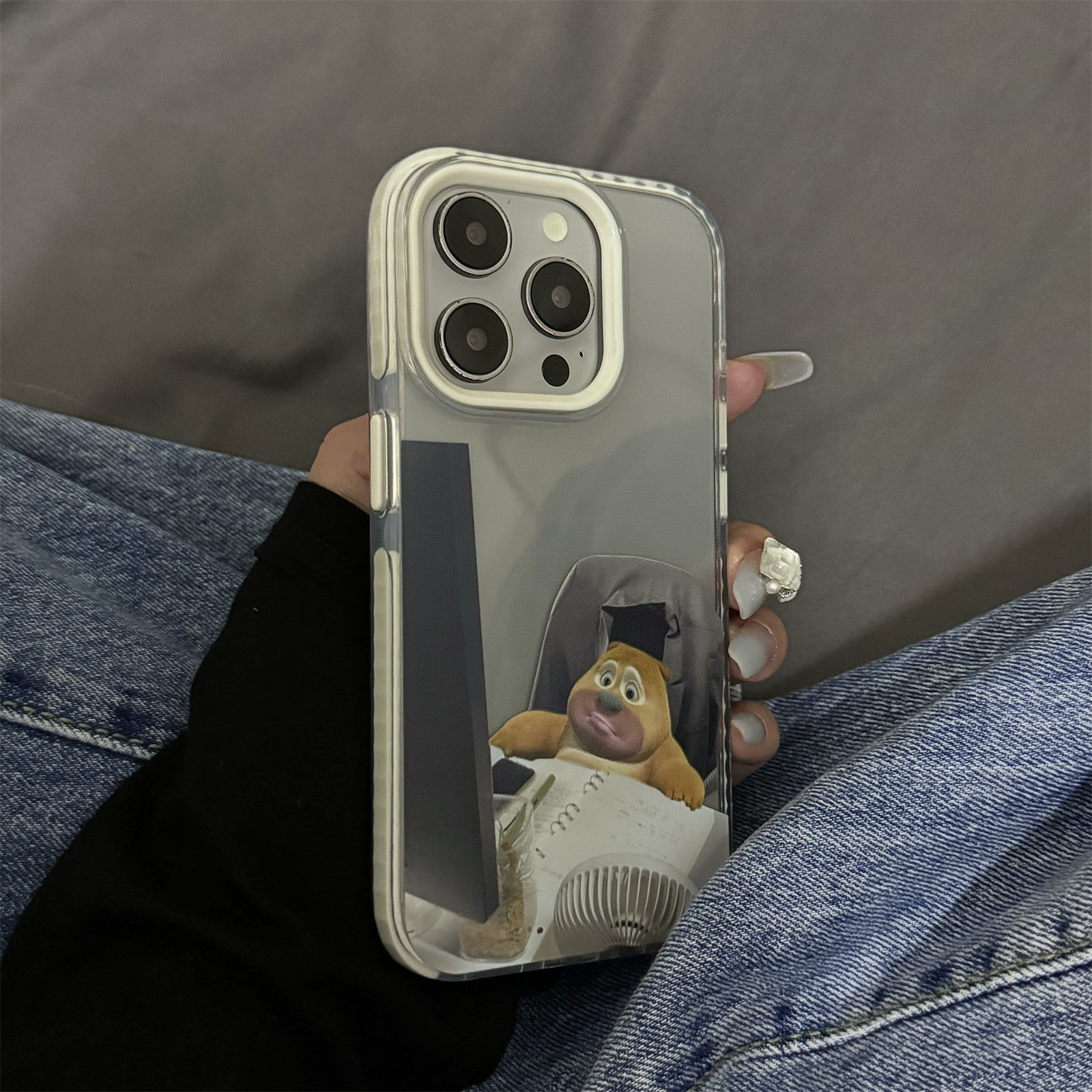 国漫趣味卡通可爱熊二手机壳适用于苹果15promax创意iphone15新款16潮牌14个性16pro软壳xr透明x黑边12男女13