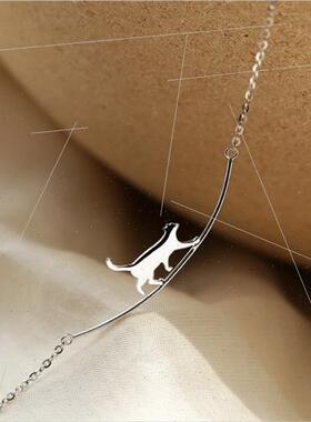 Simple Circle Cross Pendant Creative Model Climbing Cat Pend