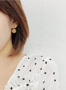 Europe fashion S925 silver earrings retro hollow small round