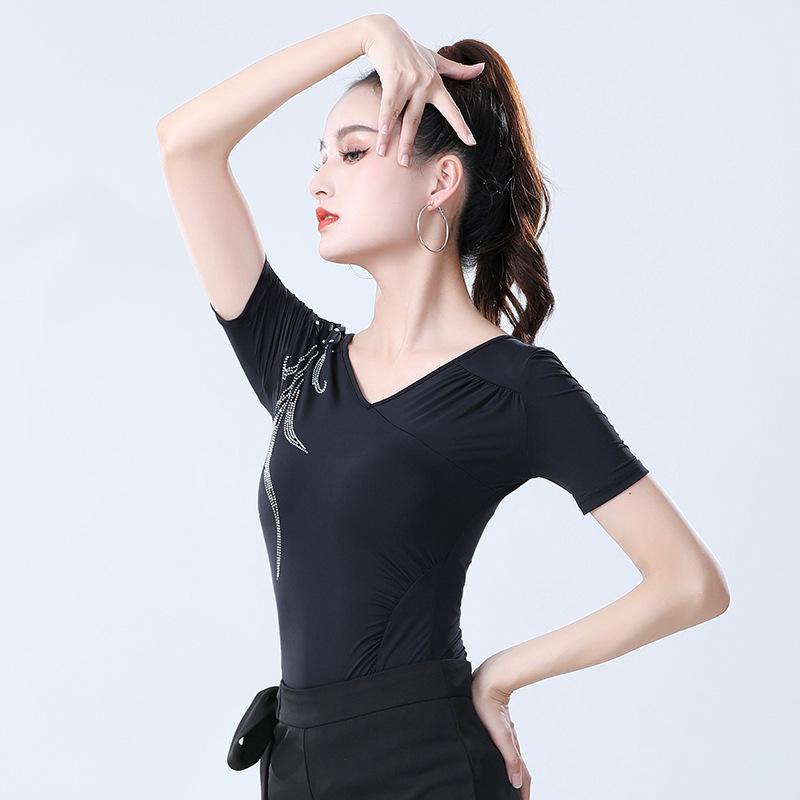 2025摩登舞服装烫钻短袖上装女舞蹈国标舞练功服拉丁舞上衣女新款 - 图1