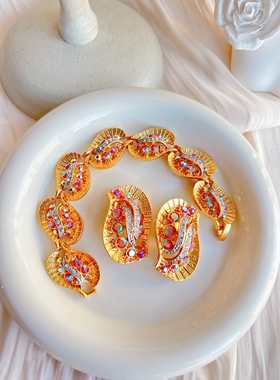 彩色锆石水滴金色复古项链