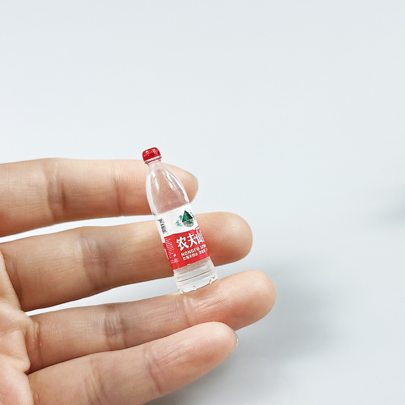 1：12娃娃屋dollhouse家具微缩食玩场景配件摆件迷你矿泉水模型 - 图0