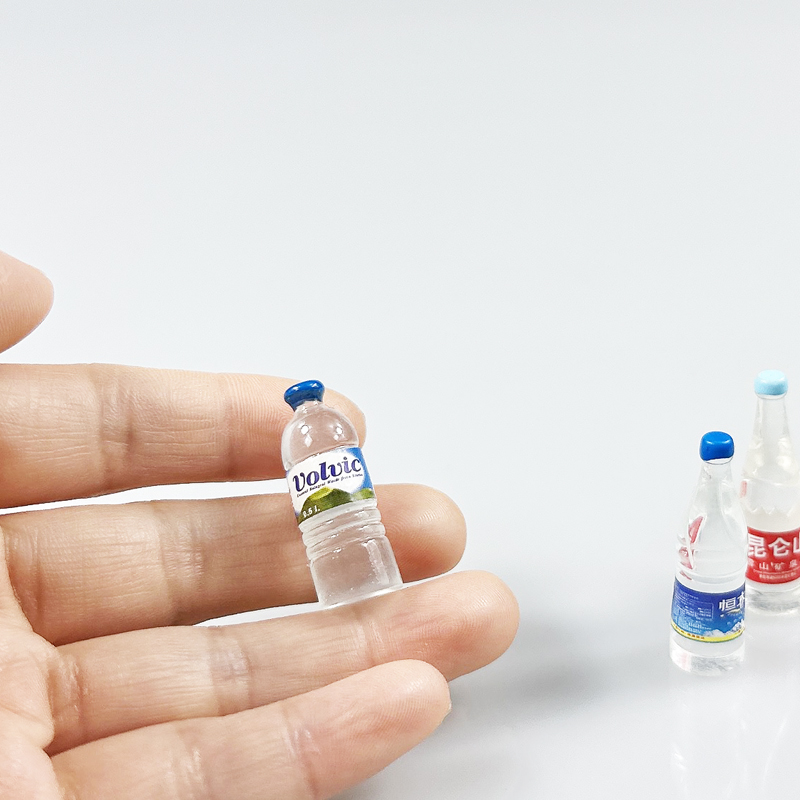 1：12娃娃屋dollhouse家具微缩食玩场景配件摆件迷你矿泉水模型 - 图2