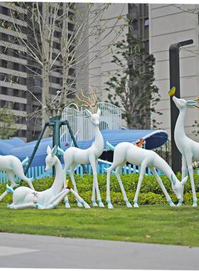 室外抽象鹿雕塑公园林草坪景观玻璃钢梅花鹿动物小品装饰造景摆件