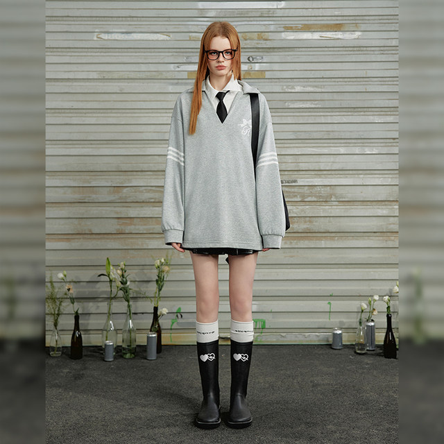 UNIFREE American retro style sweatshirt