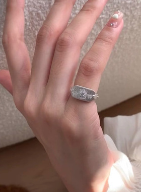 一恋中古风守护之力星灿盾牌手工拉丝戒指女法式太阳神六芒星食指