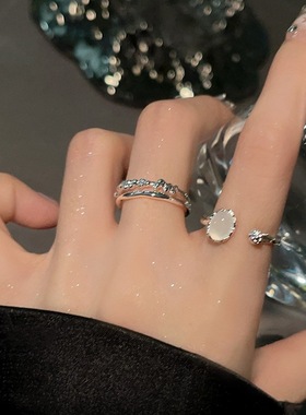 一恋甜酷月光石戒指女白色优雅精