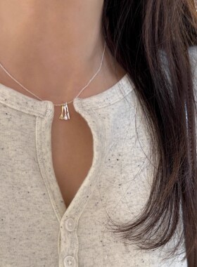 创意撞色刀叉餐具吊坠项链女时尚百搭小众可爱精致趣味颈链锁骨链