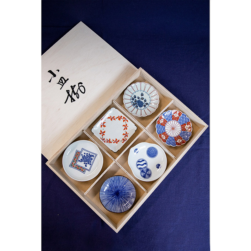 现货日本原装进口有田烧手绘小碟套装花型调味蘸酱碟小菜盘子