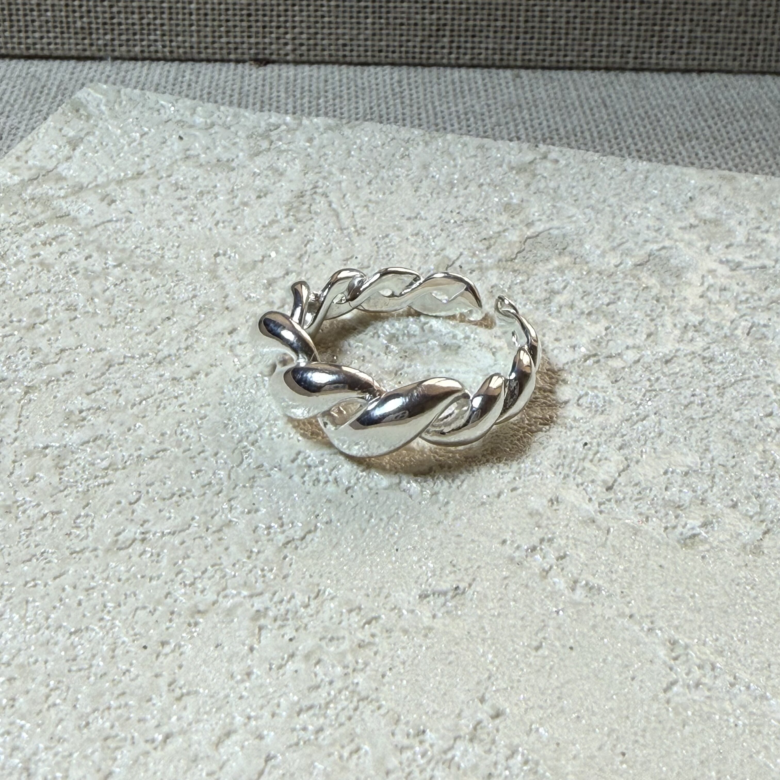 999 Pure Silver Curved Light Twist Croissant Open Ring