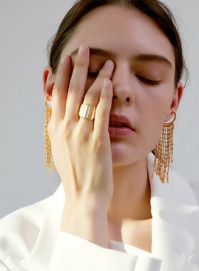 2022年新款潮白贝母戒指