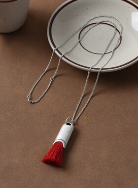 马年红色马鬃毛刷项链女