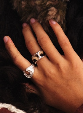 马蹄形雕花U形开口戒指女