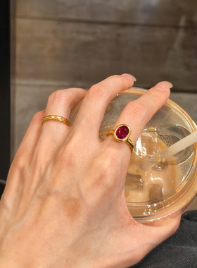 老钱风复古红色椭圆闪钻戒指女