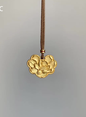 金色双面浮雕莲花吊坠项链女配饰