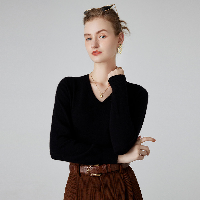 白鹿语简约V领女式羊绒衫2023冬新款时尚纯色打底百搭长袖羊毛衫,淘宝优惠券,粉丝福利购,淘宝优惠卷