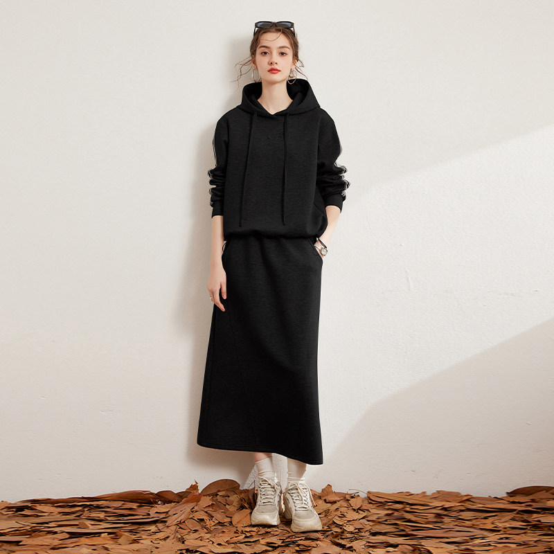 白鹿语连帽印花两件套秋款时尚微弹织带橡筋腰半裙女卫衣套装,淘宝优惠券,粉丝福利购,淘宝优惠卷