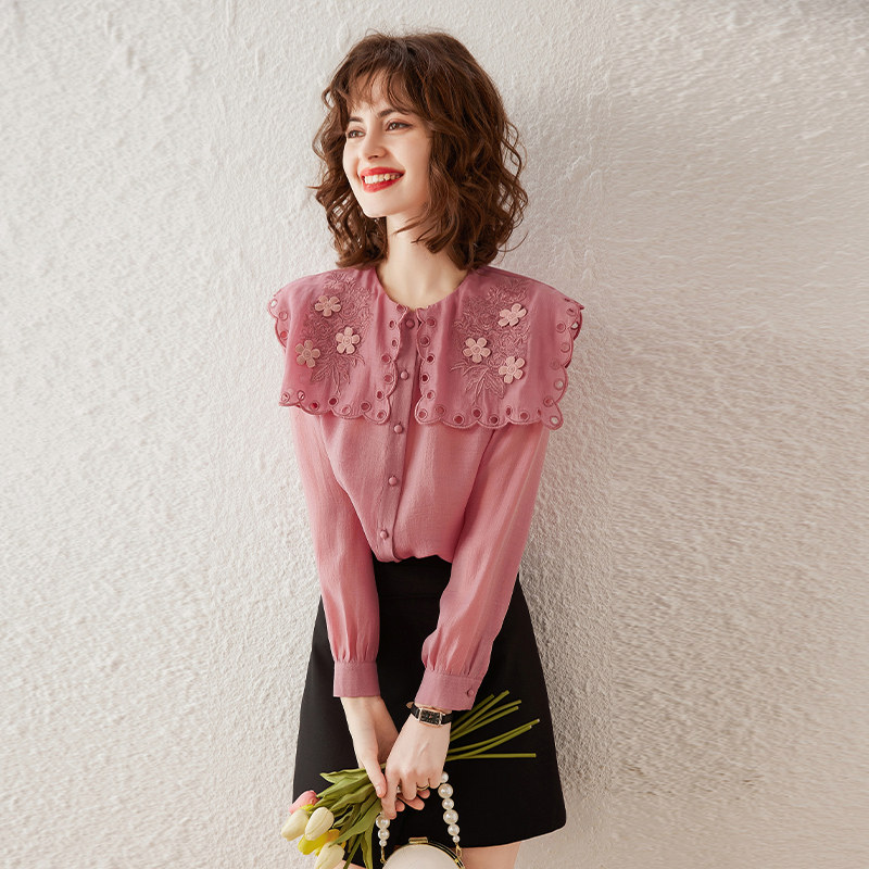 白鹿语重工花朵刺绣衬衫2025年春季新款娃娃领泡泡长袖减龄衬衣女,淘宝优惠券,粉丝福利购,淘宝优惠卷