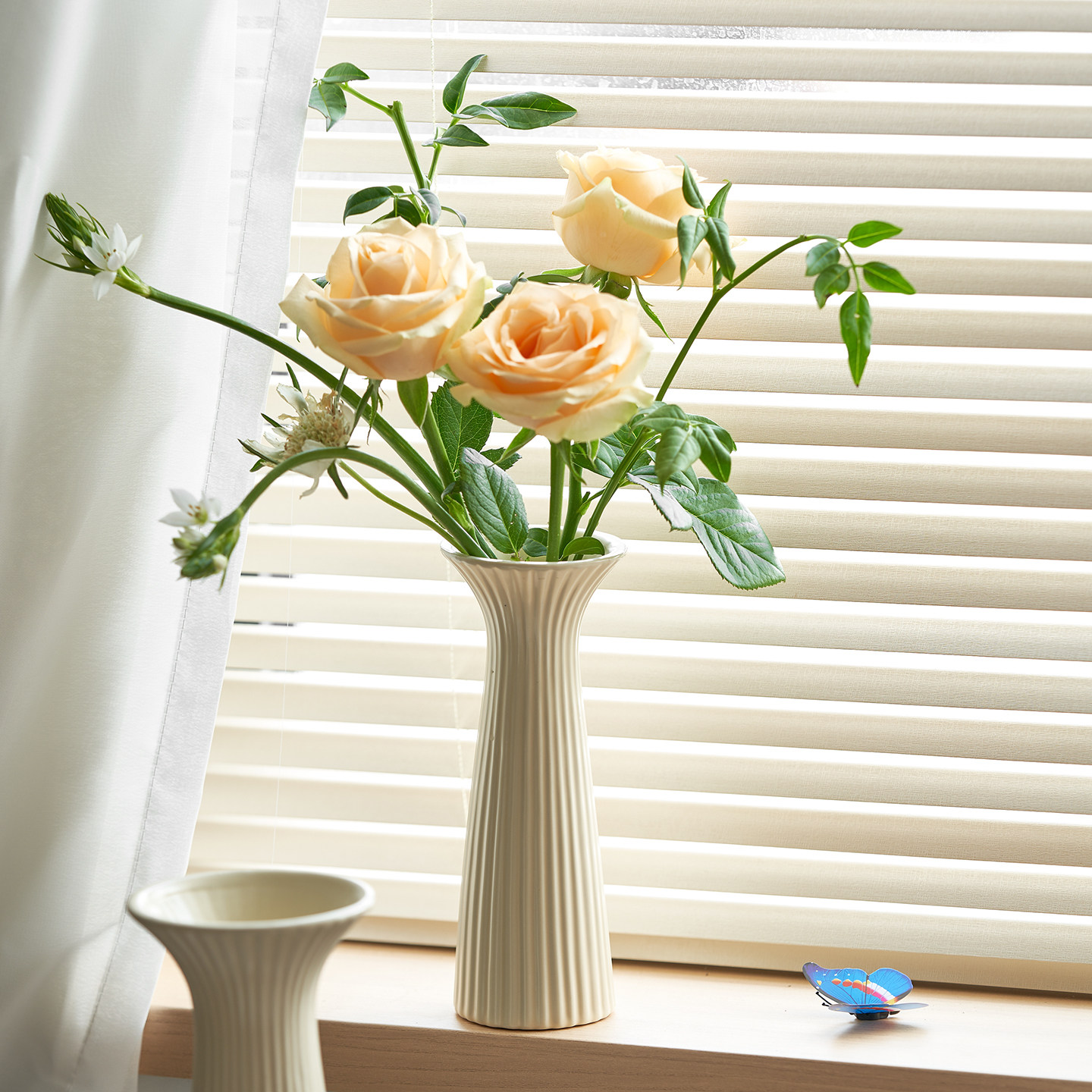 简约奶油风陶瓷花瓶小口单支花竖条纹水养鲜花客厅装饰摆件ins 风,淘宝优惠券,粉丝福利购,淘宝优惠卷