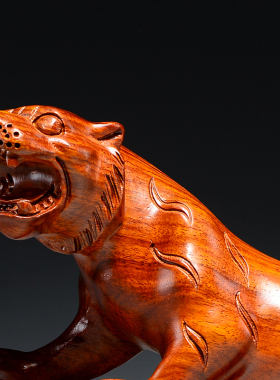 雕刻老虎木头新房隔断酒柜装饰品
