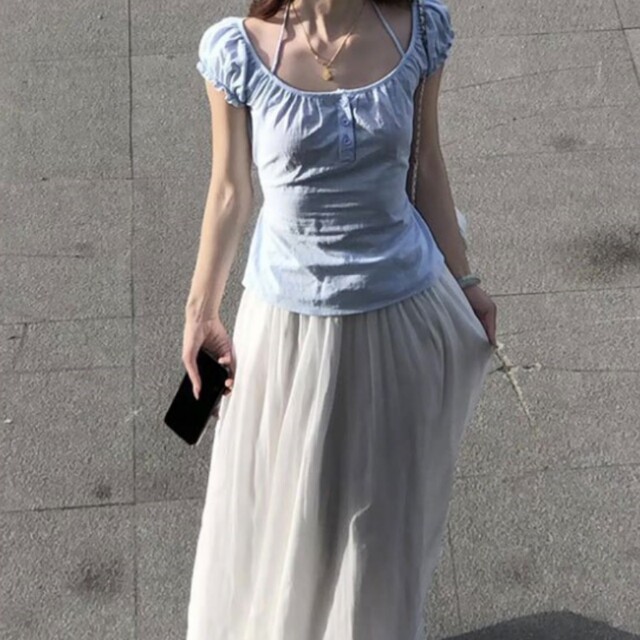 French gentle style puff sleeve top and high waist skirt