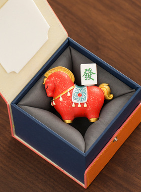 创意国潮马年摆件商务礼品