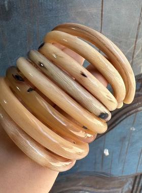 天然高贵羊角细圆条手镯