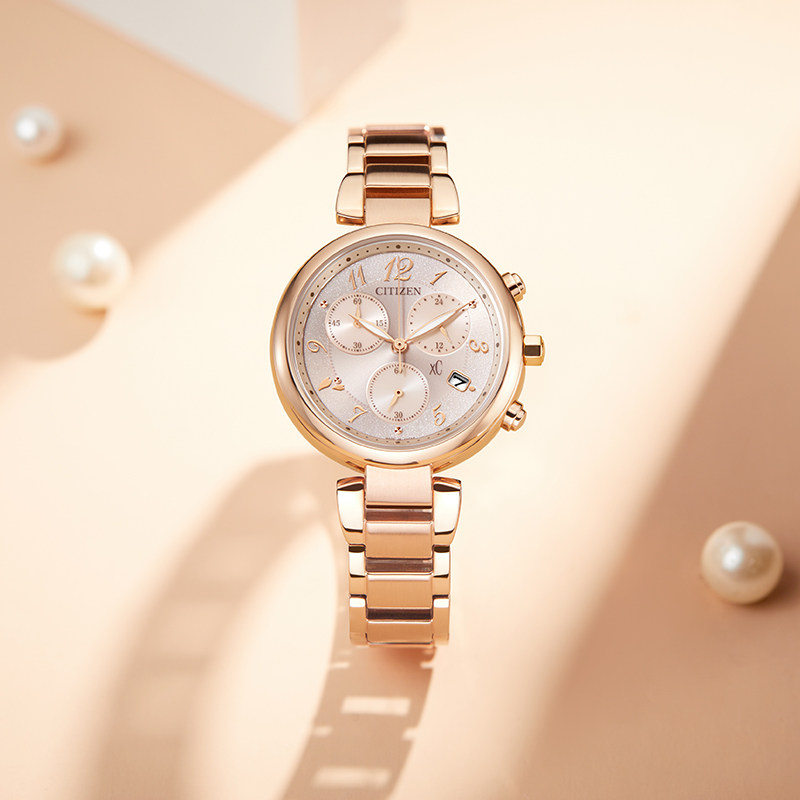 Citizen Women's Analog Fashion Watch