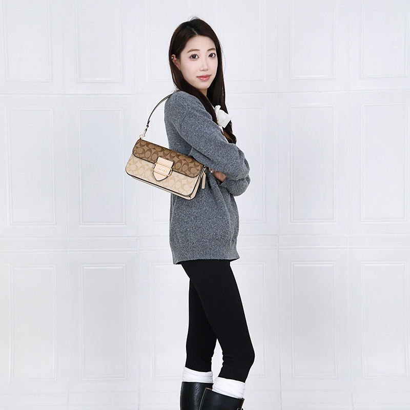 【自营】COACH/蔻驰女士法棍包Morgan翻盖搭扣单肩斜挎手提腋下包