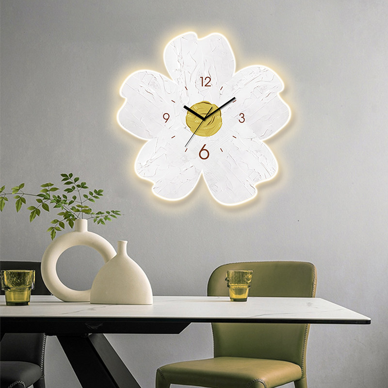 Deheng living room flower luminous wall clock