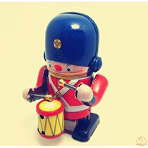 Small Guard Banging Drum Toy Soldiers Banging On Drums With Old Clockwork Iron Sheet Toys Children 80 Post Retro Machine