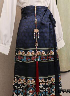 唐风腰间金锁渐变腰佩国风小金锁